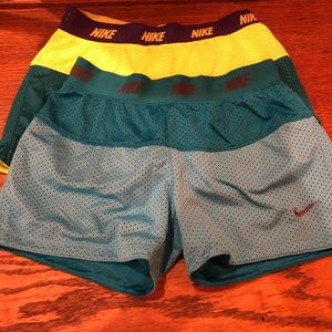 Nike DRI-FIT girls small